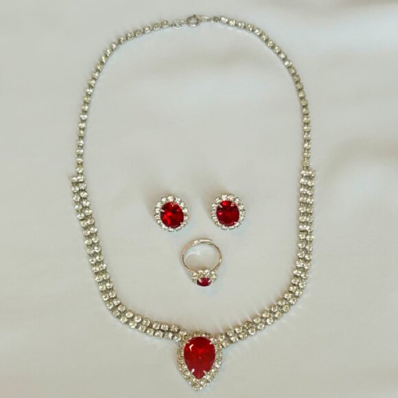 Fashion Jewellery Set - Necklace, Ring, Earrings - Picture 1 of 4
